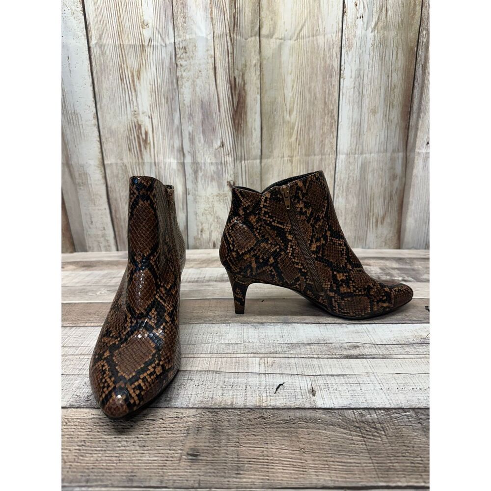 Alfani Step N Flex Harpper Snake Print Ankle Booties 9.5M Side Zip Kitten Heel
